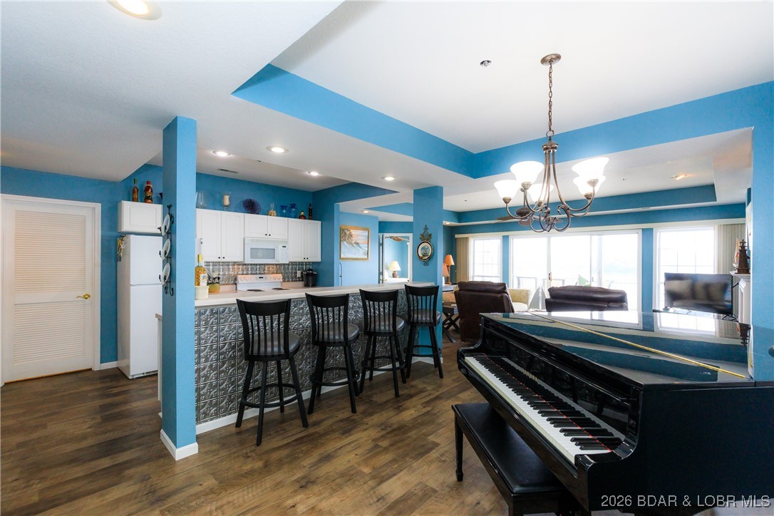 Harbour Towne Condominium - Residential