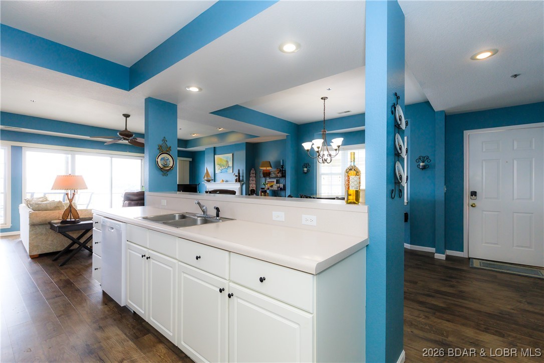 Harbour Towne Condominium - Residential