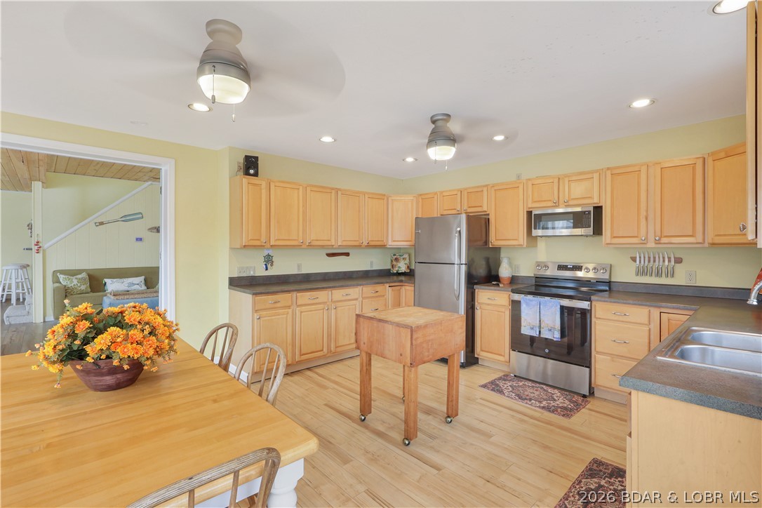 Oak Knoll Estates - Residential