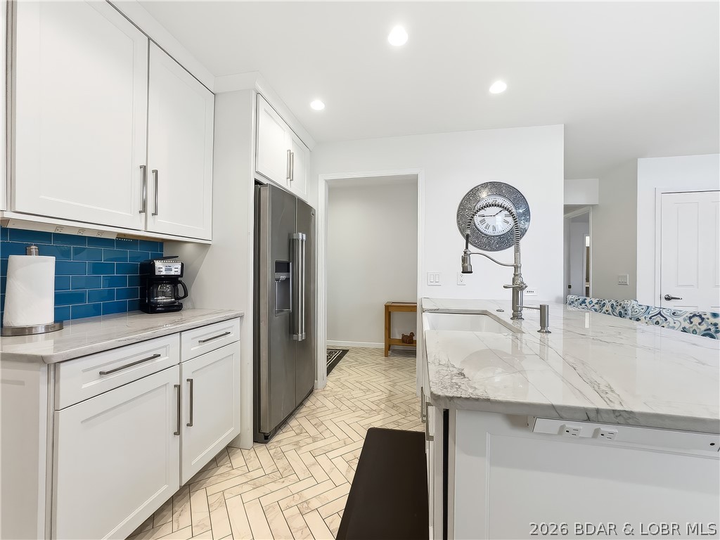 Oak Bluff Condominium - Residential