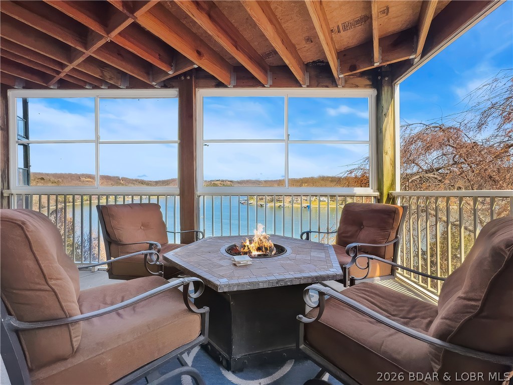 Oak Bluff Condominium - Residential