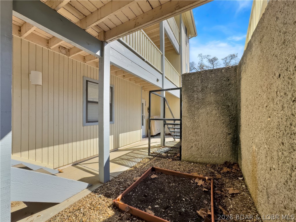 Oak Bluff Condominium - Residential