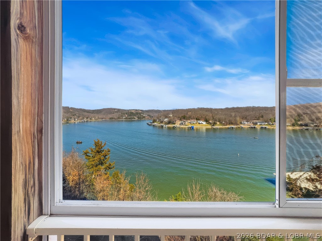 Oak Bluff Condominium - Residential