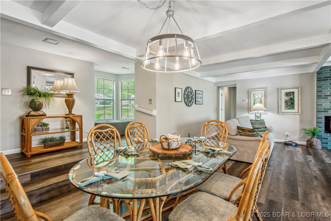 Lake Ozark, Missouri 65049, United States, 3 Bedrooms Bedrooms, ,3 BathroomsBathrooms,Residential,Active,119973