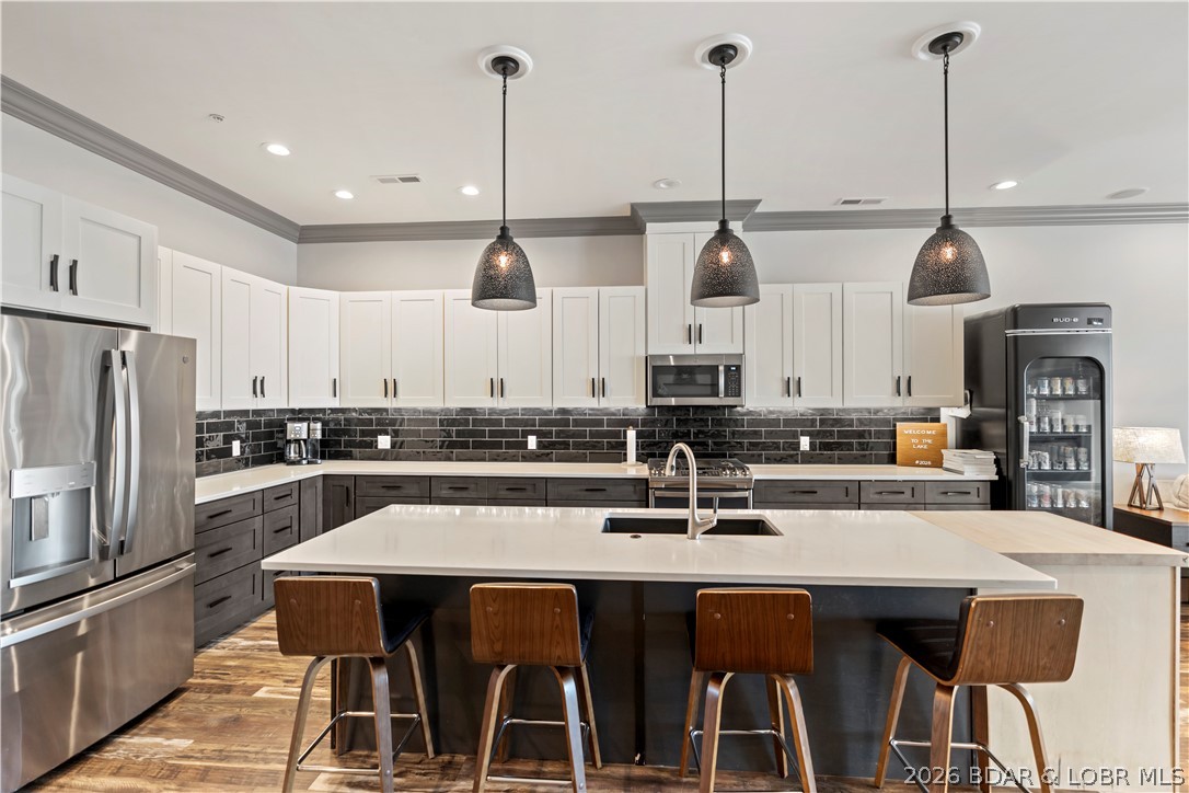 The Hamptons Condominium - Residential