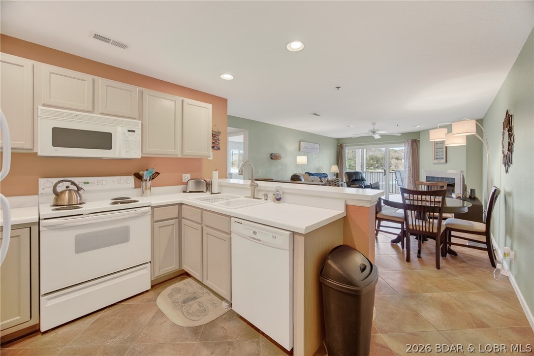 Cedar Glen Condominium - Residential