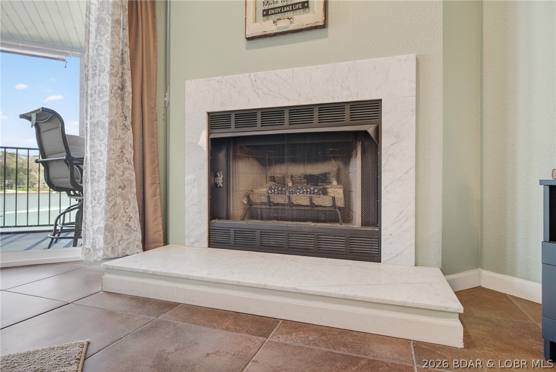 Cedar Glen Condominium - Residential