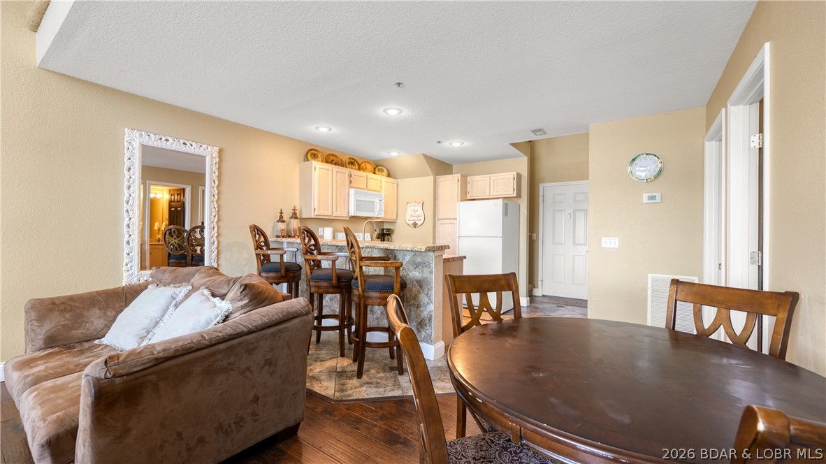 Ledges - Residential