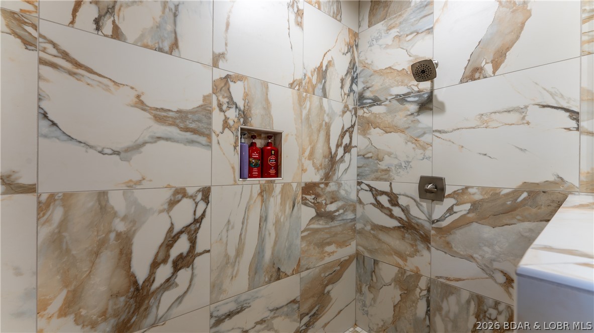 Four Seasons - Residential