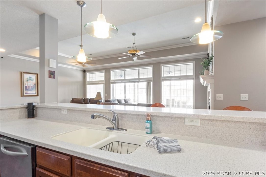 Lighthouse Pointe Condominium - Residential