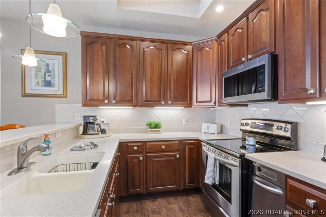 Lighthouse Pointe Condominium - Residential