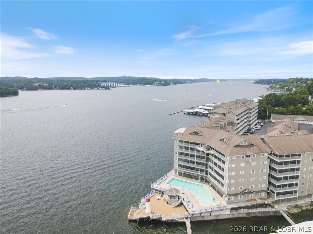 Lighthouse Pointe Condominium - Residential