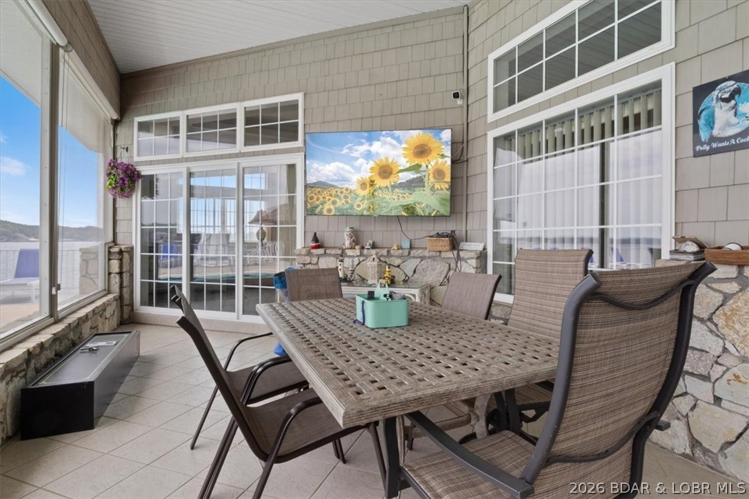 Lighthouse Pointe Condominium - Residential