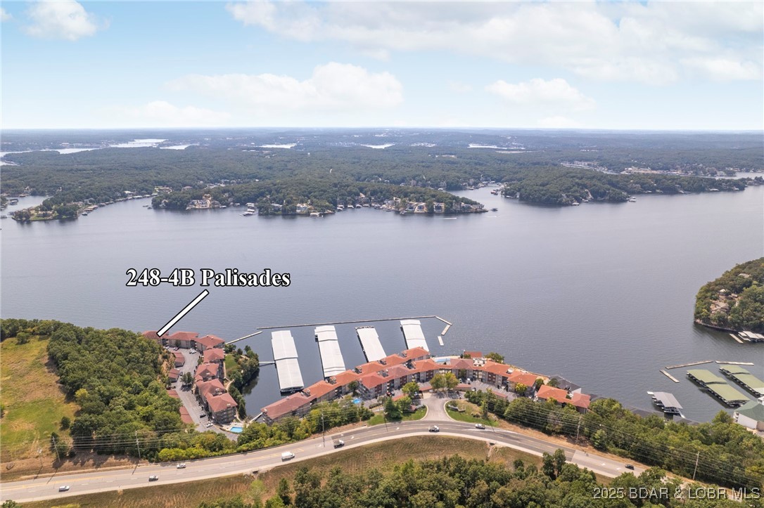 Palisades Condominium - Residential