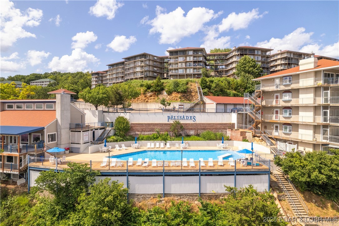 Palisades Condominium - Residential