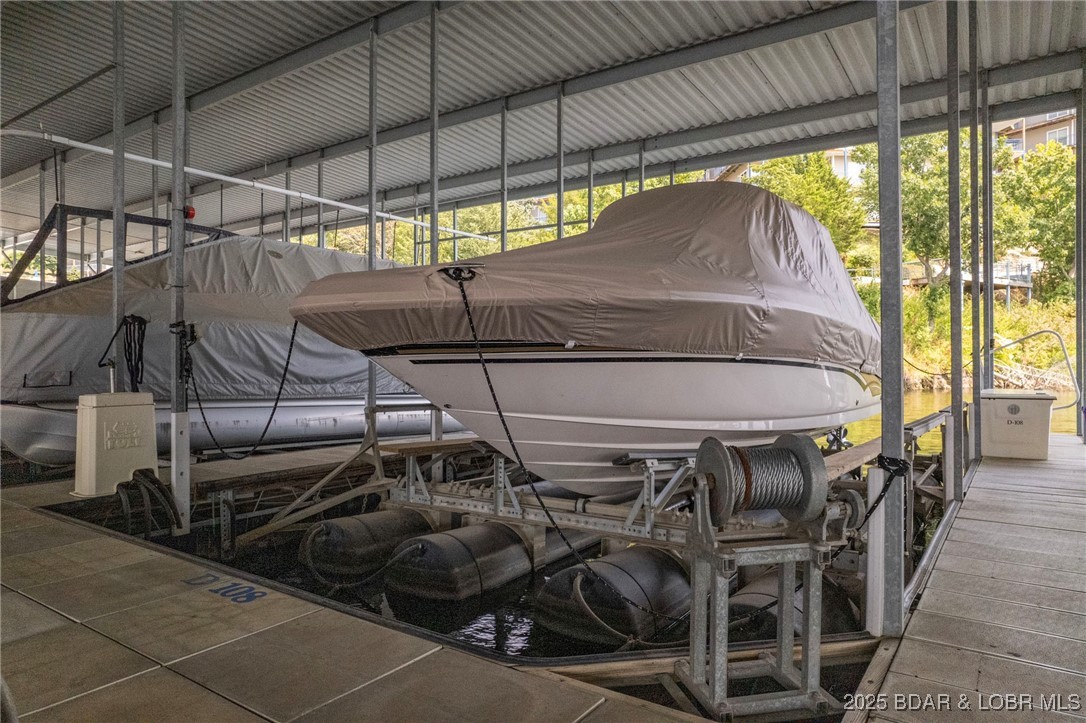 Palisades Condominium - Residential