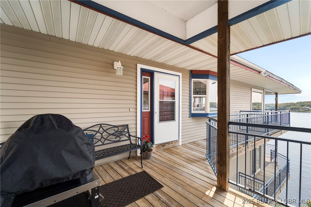 Palisades Condominium - Residential