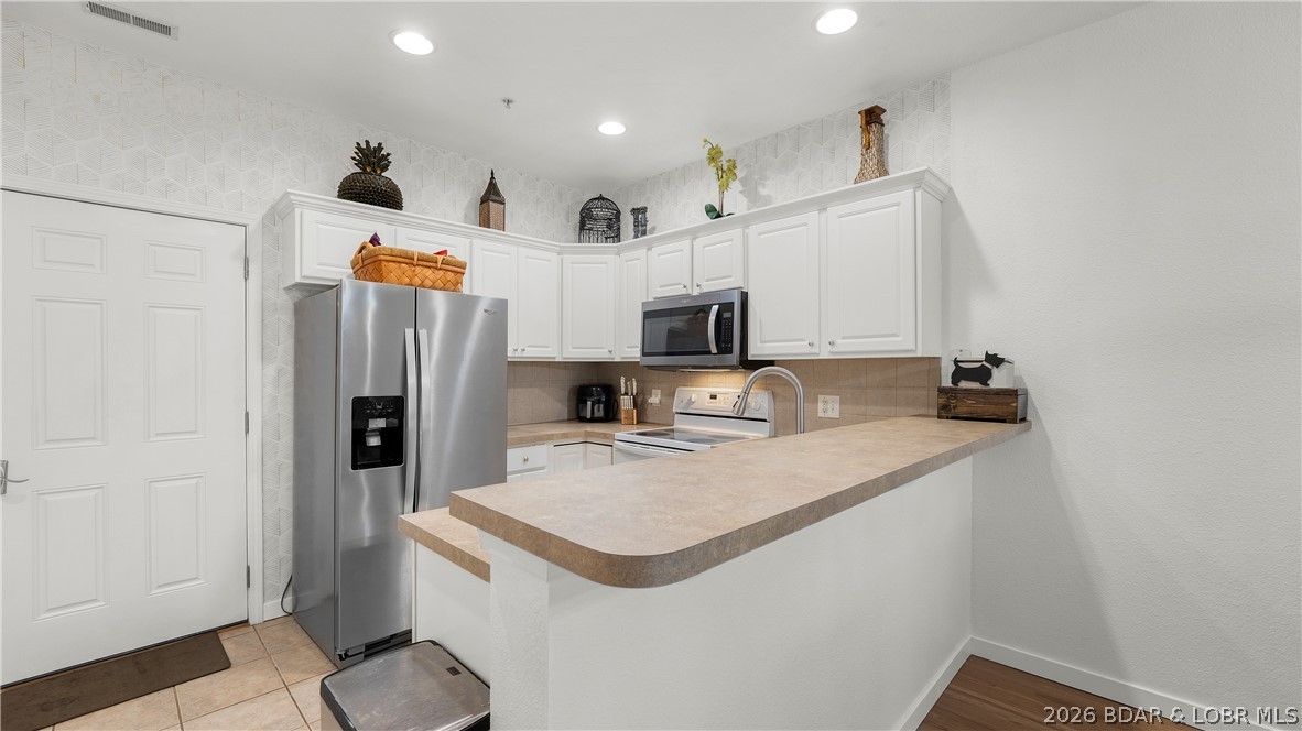 Cedar Heights Condominium - Residential