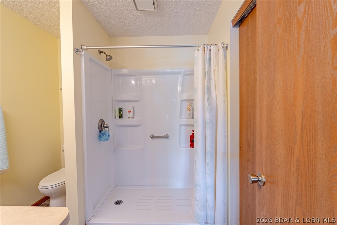 Jonathans Landing - Residential
