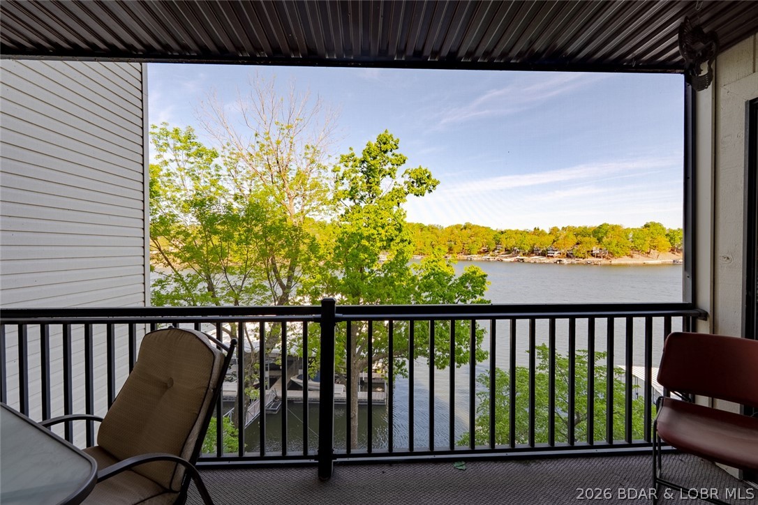 Jonathans Landing - Residential
