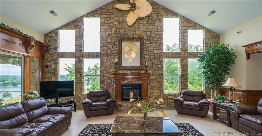 West Palms on the Lake Condo - Residential