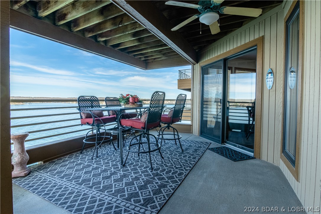 Lake Ozark, Missouri 65049, United States, 2 Bedrooms Bedrooms, ,2 BathroomsBathrooms,Residential,Contingent,60915