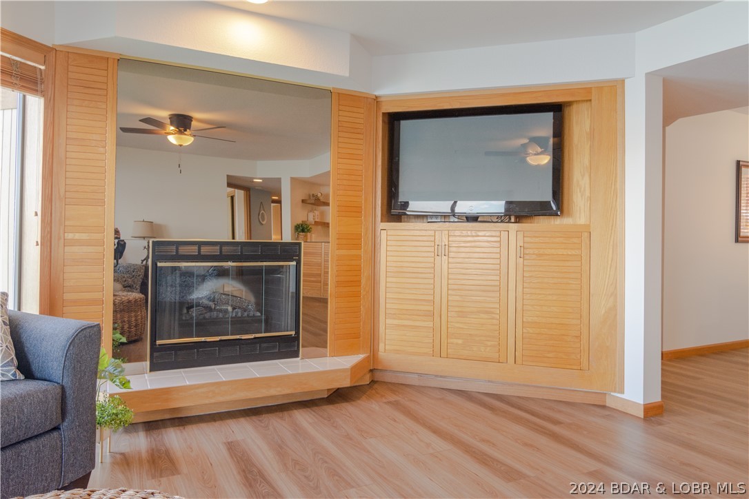 Lake Ozark, Missouri 65049, United States, 2 Bedrooms Bedrooms, ,2 BathroomsBathrooms,Residential,Contingent,60915