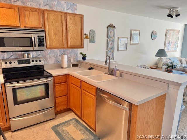 Cedar Glen Condominium - Residential