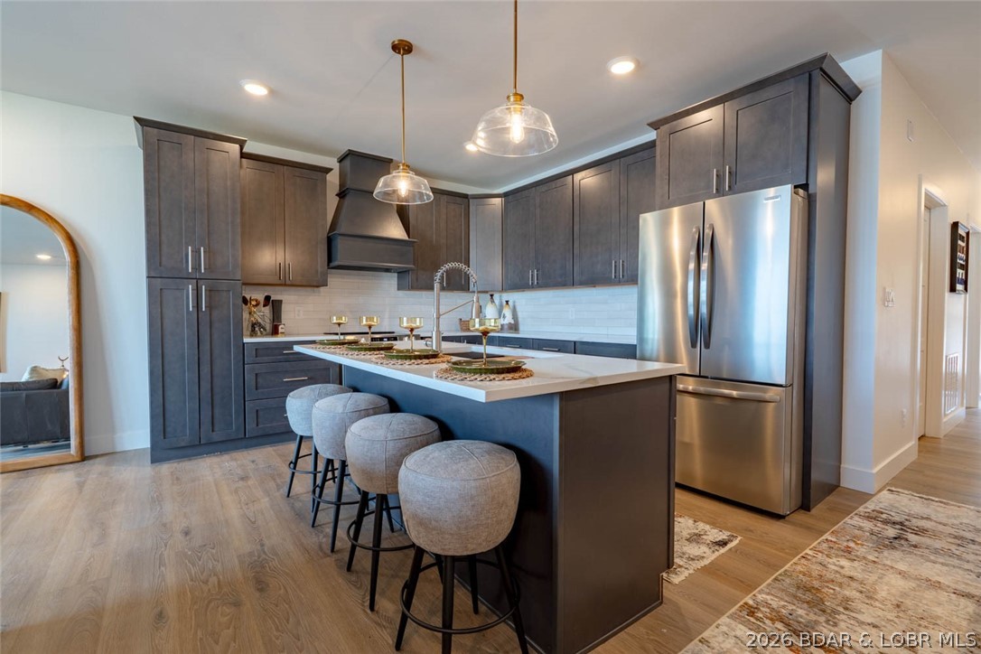 Robins at the Waters Edge Condominium - Residential