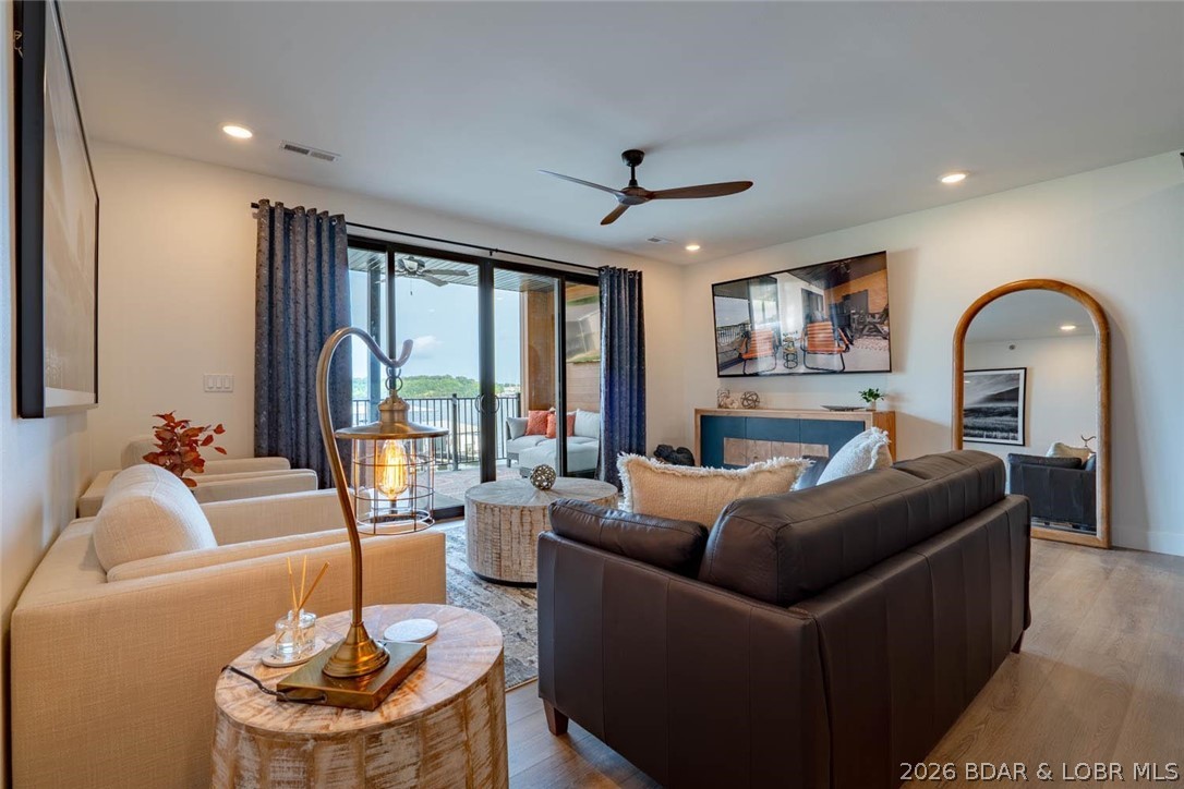 Robins at the Waters Edge Condominium - Residential