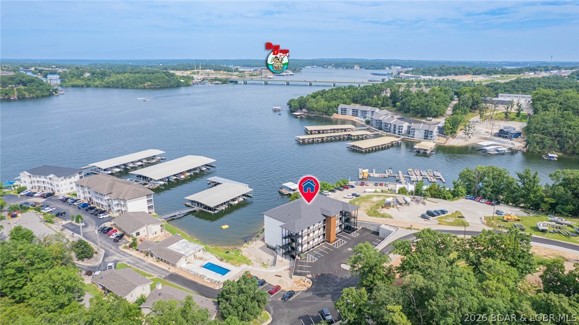 Robins at the Waters Edge Condominium - Residential