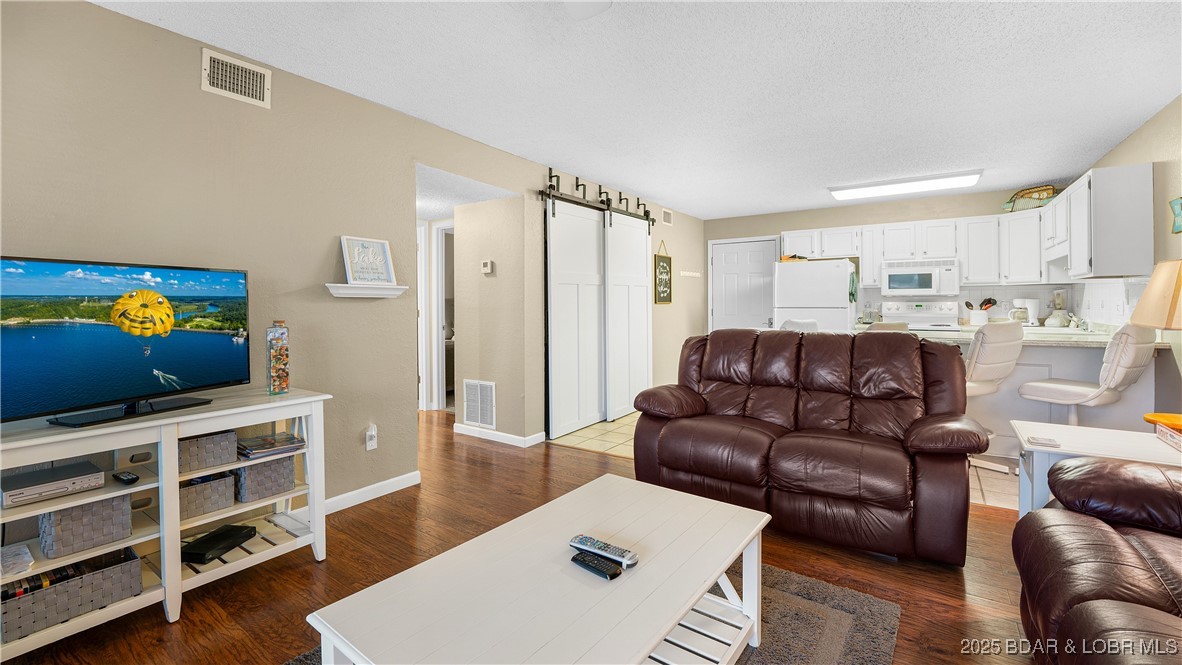 Lake Ozark, Missouri 65049, United States, 2 Bedrooms Bedrooms, ,2 BathroomsBathrooms,Residential,Active,6765