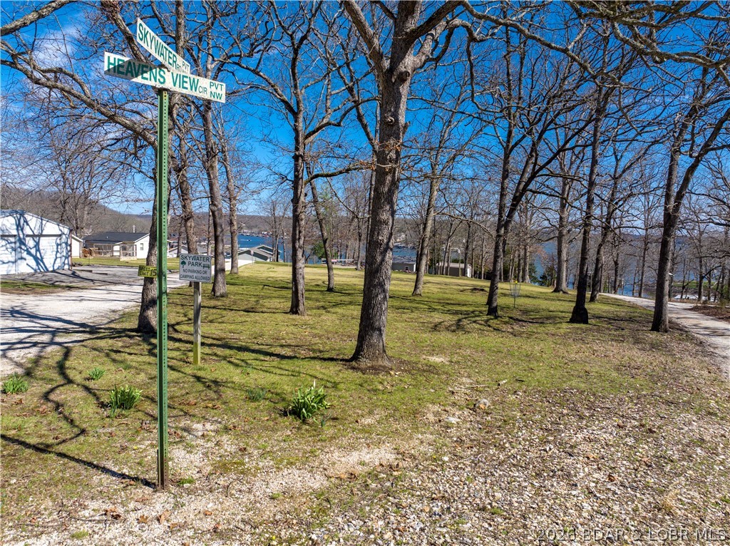 Lake Horizons - Land