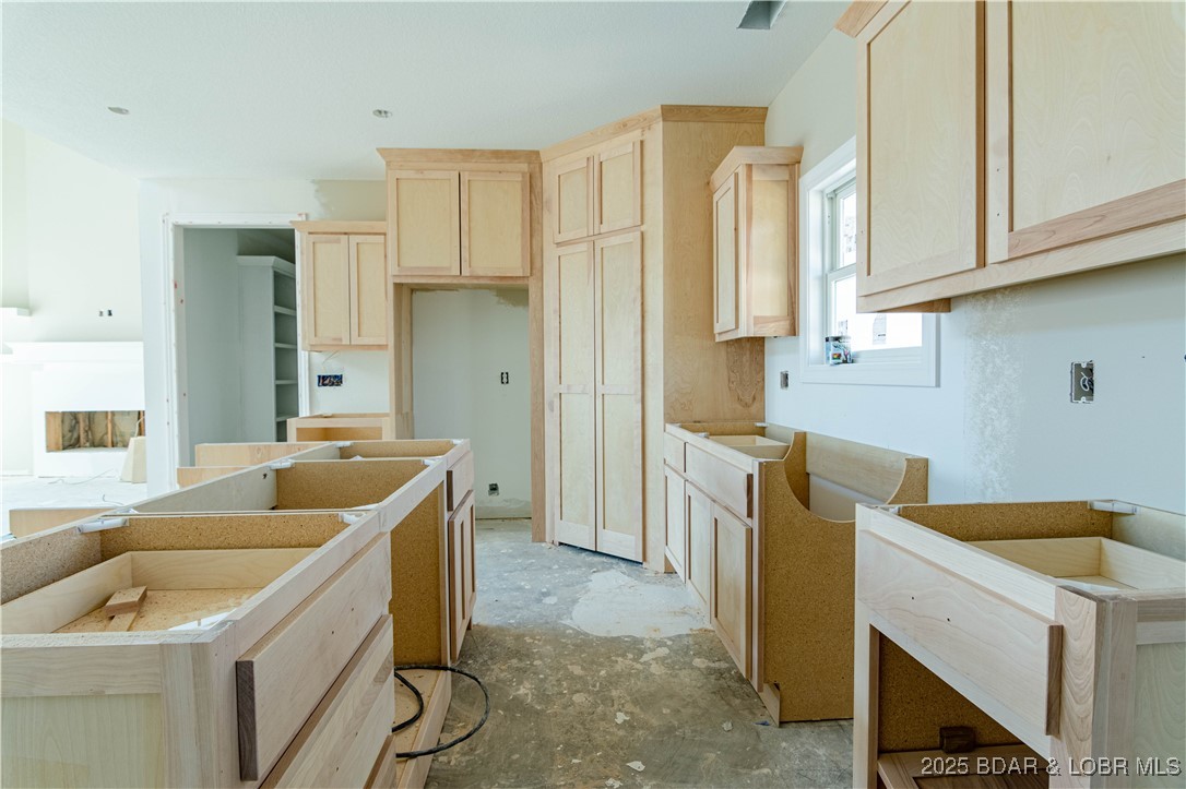 Climax Springs, Missouri 65324, United States, 3 Bedrooms Bedrooms, ,3 BathroomsBathrooms,Residential,Active,36940