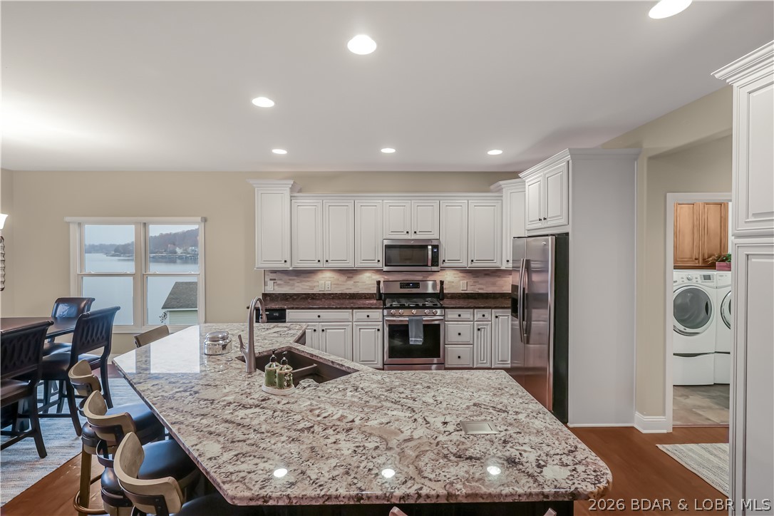 Country Club Cove - Residential