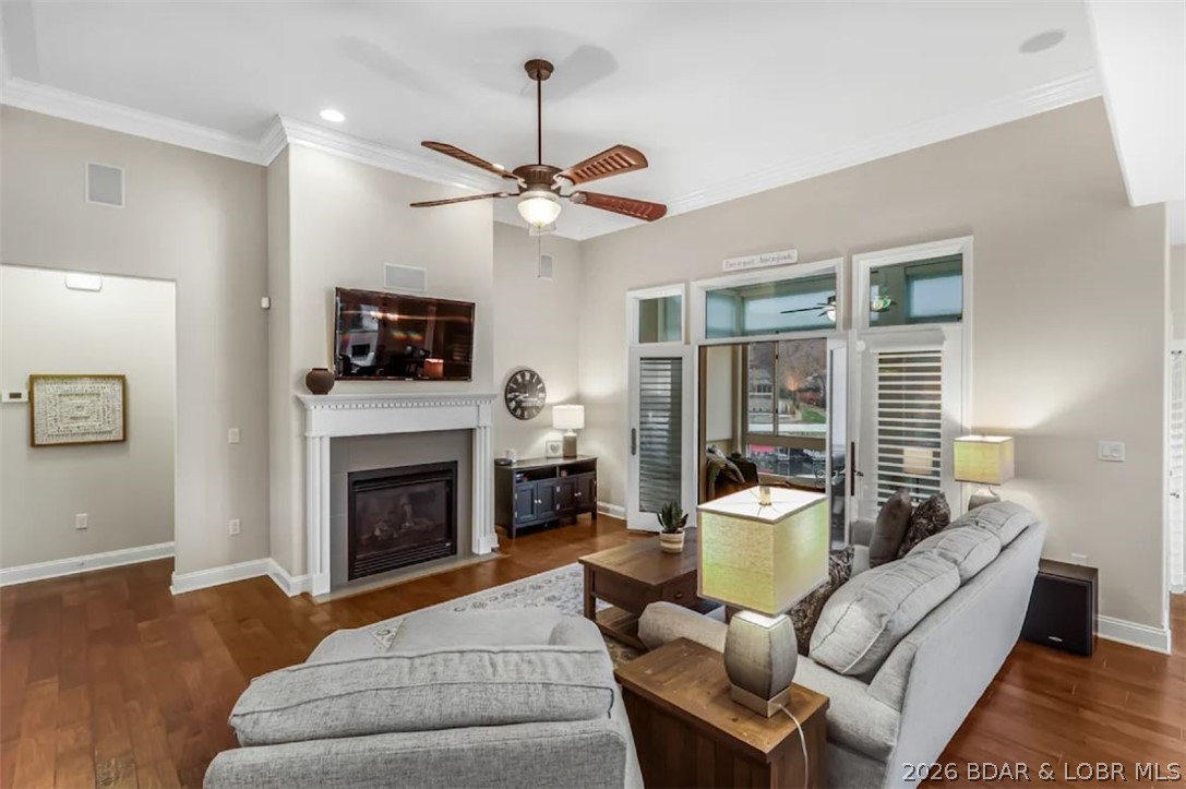 Country Club Cove - Residential