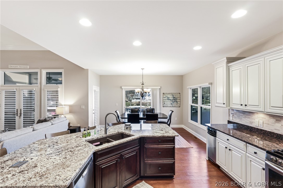 Country Club Cove - Residential