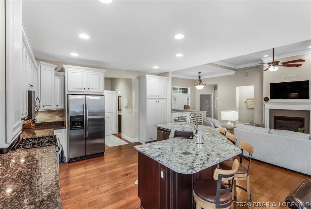 Country Club Cove - Residential