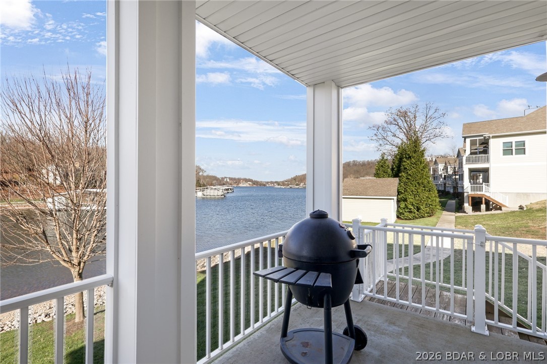 Country Club Cove - Residential