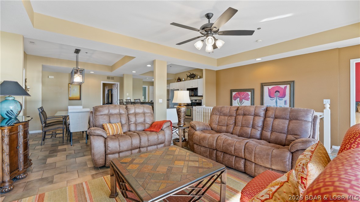 Palisades Condominium - Residential