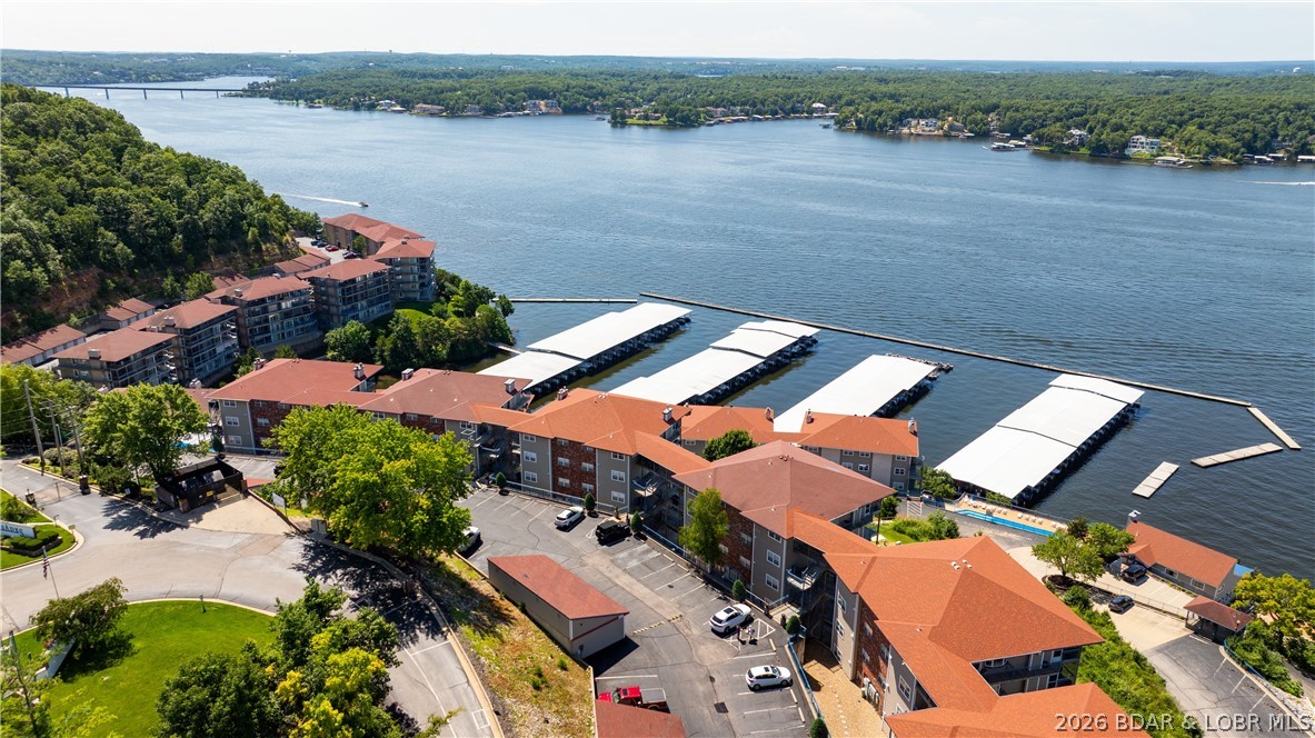 Palisades Condominium - Residential