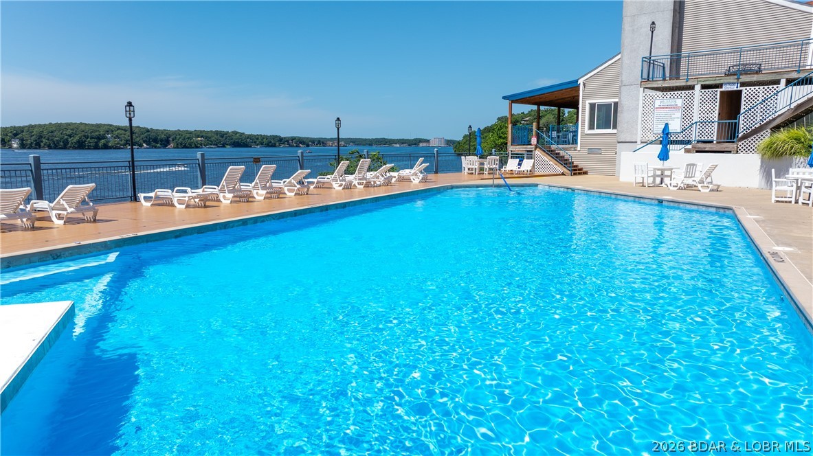 Palisades Condominium - Residential