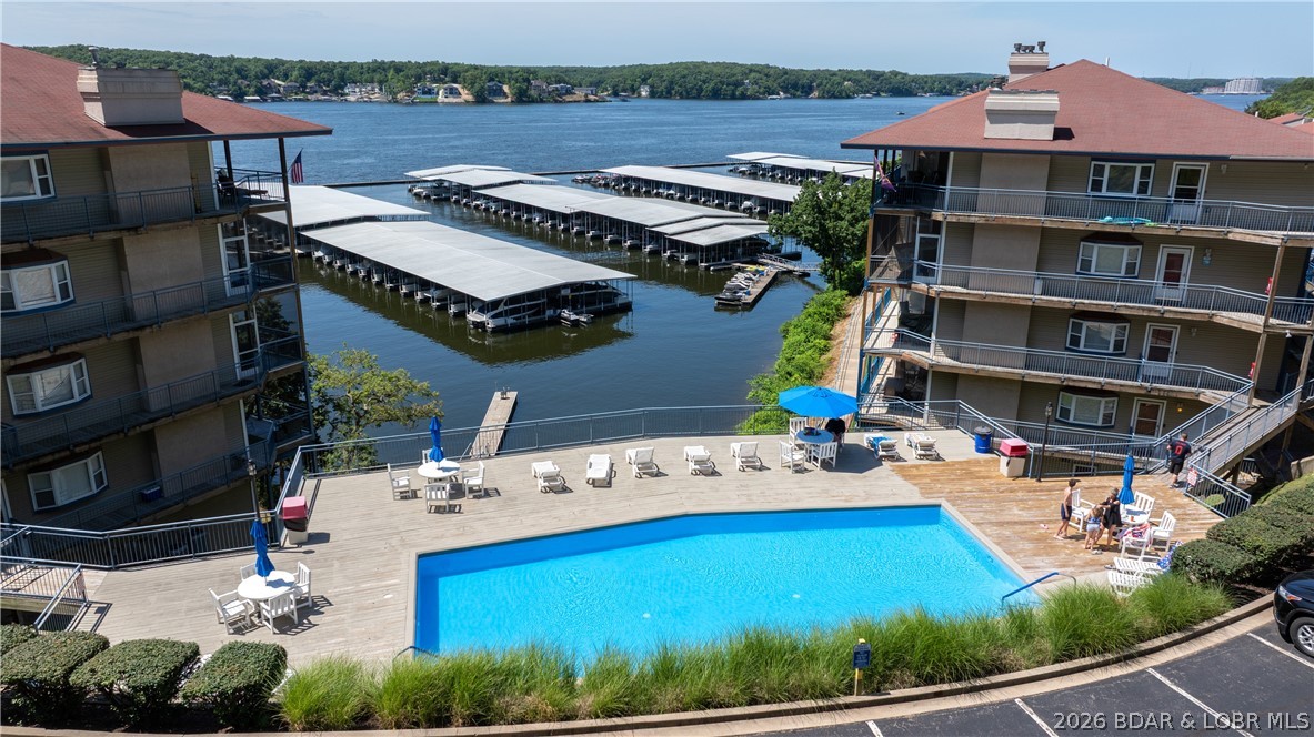 Palisades Condominium - Residential