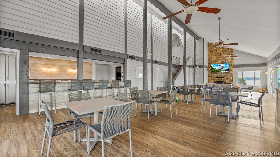 Palisades Condominium - Residential