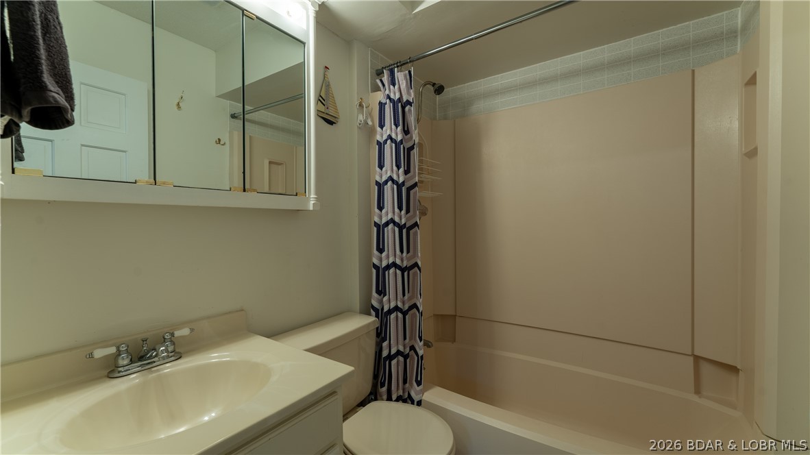 Cedar Mill Lodge Condominium - Residential