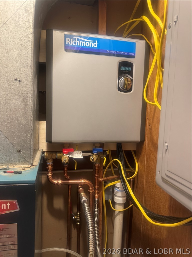 Cool Valley - Residential