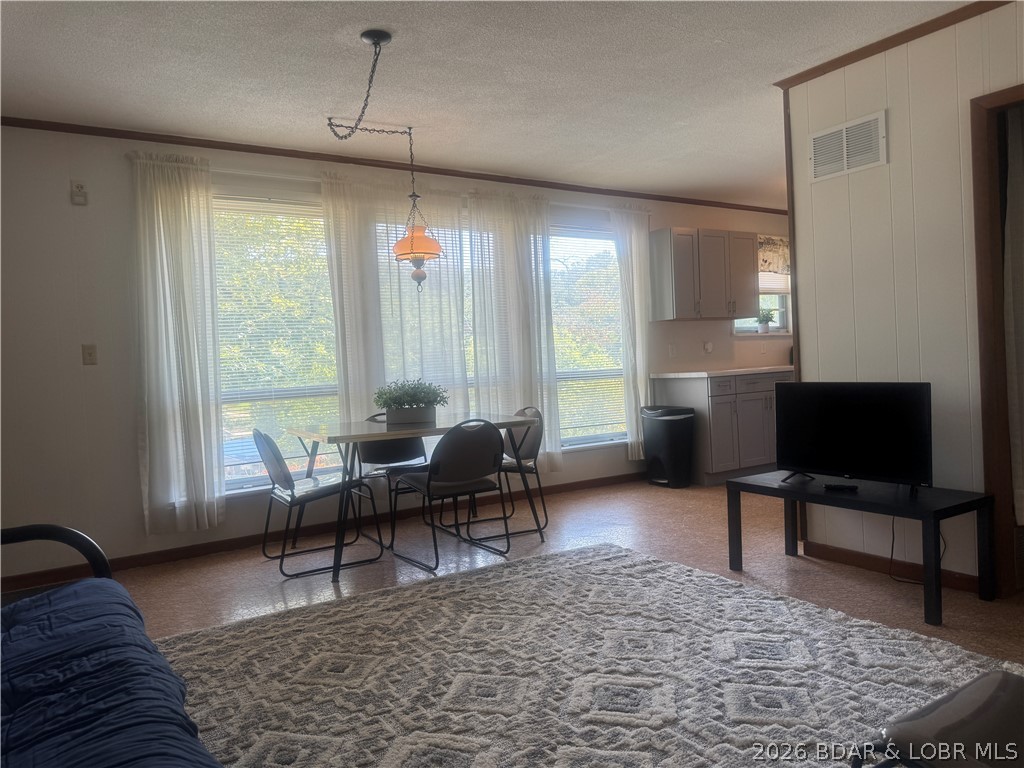 Cool Valley - Residential