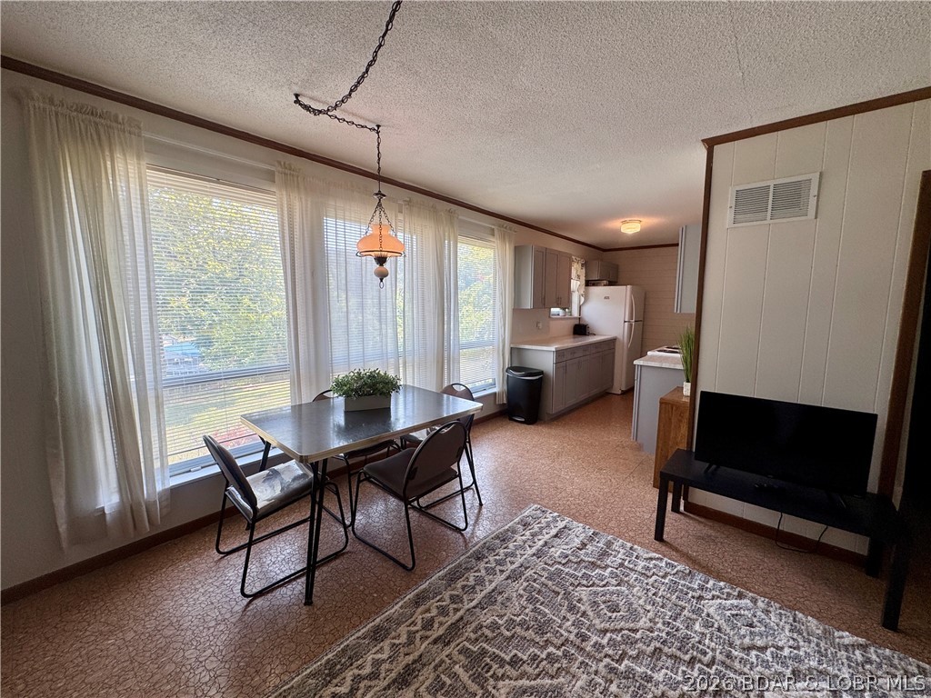 Cool Valley - Residential