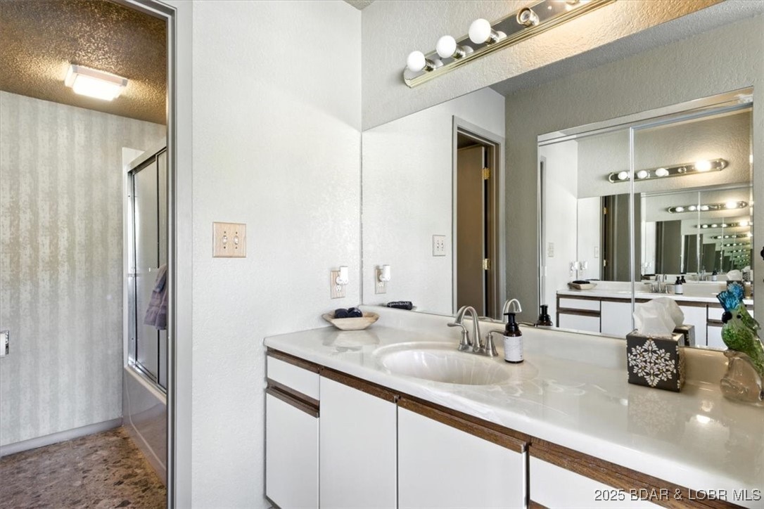 Indian Pointe Condominium - Residential