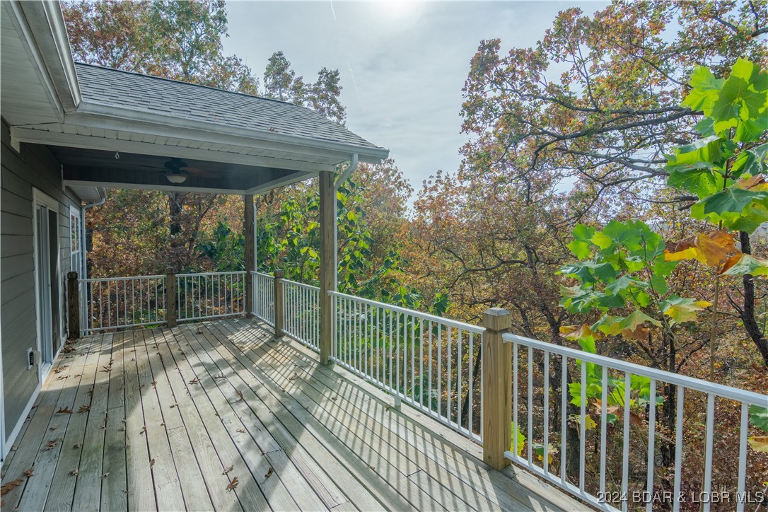 Camdenton, Missouri 65020, United States, 4 Bedrooms Bedrooms, ,3 BathroomsBathrooms,Residential,Contingent,35932